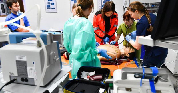 Uniwersytet Medyczny we Wrocławiu polskim liderem w naukach medycznych w rankingu THE WUR 2024 by Subject