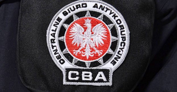 CBA zatrzymało b. szefa Prokuratury Apelacyjnej w Warszawie i jego córkę