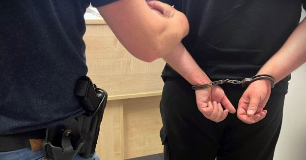 Zatrzymani za oszustwa związane z inwestowaniem na giełdzie