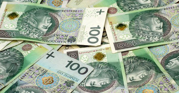 33-latek oddał oszustom ponad 50 tys. zł