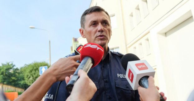 Wypadek z udziałem trzech aut i dwóch rowerzystów; nie żyje 14-latek
