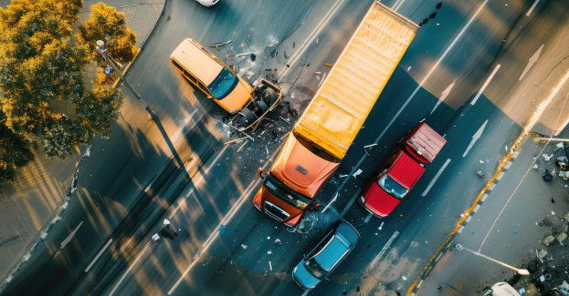 Biegły zbada ciężarówkę, która uczestniczyła w karambolu na S7