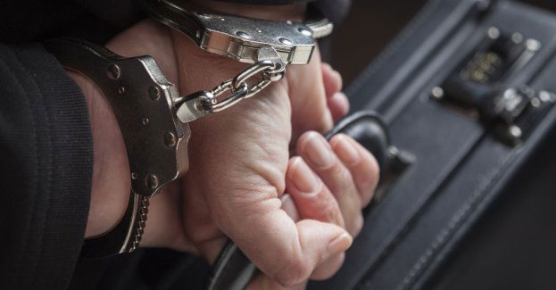 Poszukiwany przez sąd wziął urlop w pracy, żeby odsiedzieć wyrok