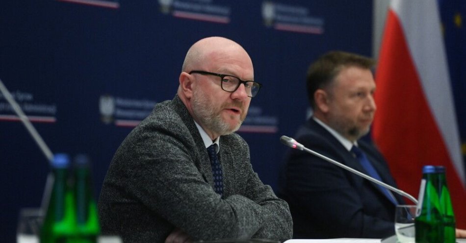 zdjęcie: Duszczyk: przygotowaliśmy propozycje pierwszych pytań testu na polskie obywatelstwo / Warszawa, 27.10.2025. Wiceszef MSWiA Maciej Duszczyk podczas debaty „Wyzwania i kierunki zmian w obszarze obywatelstwa i repatriacji”, 27 bm. w siedzibie MSWiA w Warszawie. (mr) PAP/Piotr Nowak