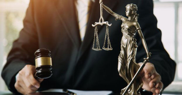 Adwokat oskarżony m.in. o przestępstwa seksualne i oszustwo