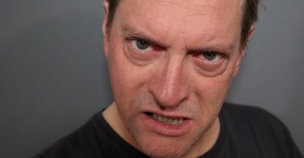 Znęcał się nad mamą. Dzielnicowy nakazał mu wyprowadzić się z domu