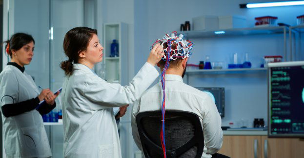 Naukowcy Politechniki Opolskiej  przygotowują materiał nt. rehabilitacji neurologicznej