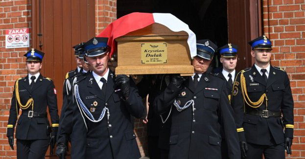 Państwowy pogrzeb druha OSP z Sierakowic; strażak zginął podczas akcji gaśniczej w Kawlach