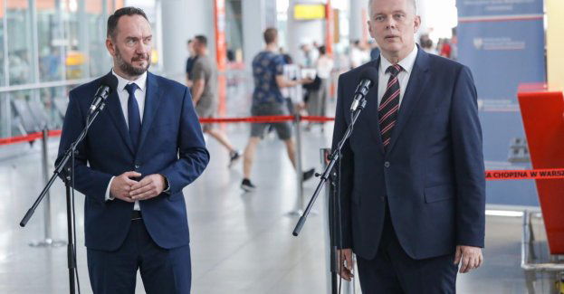 Otworzymy punkty paszportowe na lotniskach w Krakowie, Gdańsku i Katowicach