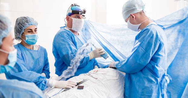 Ponad sto robotycznych operacji raka jelita w szpitalu uniwersyteckim