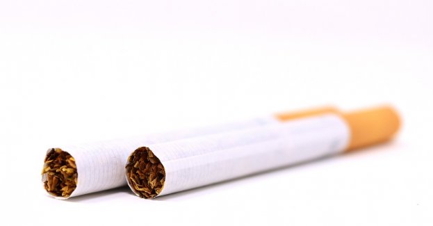 KAS udaremniła przemyt w ciężarówce ponad 620 tys. paczek papierosów