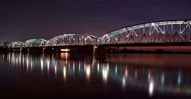 Most im. Józefa Piłsudskiego z nagrodą?