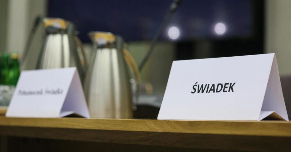 zdjęcie: Były szef CBA nie stawił się na komisji ds. Pegasusa; będzie wniosek o karę i doprowadzenie / Warszawa, 16.12.2024. Posiedzenie sejmowej Komisji Śledczej ds. inwigilacji systemem Pegasus, 16 bm. w Sejmie w Warszawie. Wezwany na świadka były szef Centralnego Biura Antykorupcyjnego Andrzej Stróżny nie stawił się na przesłuchanie. (sko) PAP/Leszek Szymański