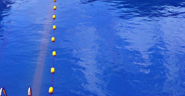 2 miliony litrów wody z wyższą dawką chloru oczyszczą basen olimpijski w kilka dni