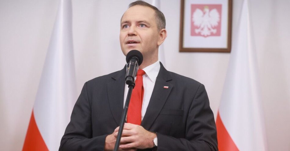 zdjęcie: KPRP: prezydent uczestniczył w telekonferencji przywódców europejskich z prezydentem USA i Ukrainy / Warszawa, 03.07.2025. Prezydent elekt RP Karol Nawrocki podczas konferencji prasowej w siedzibie Kancelarii Prezydenta RP w Warszawie, 3 bm. (jm) PAP/Leszek Szymański