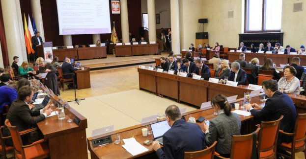 W czwartek radni wybiorą nową wiceprzewodniczącą rady Warszawy