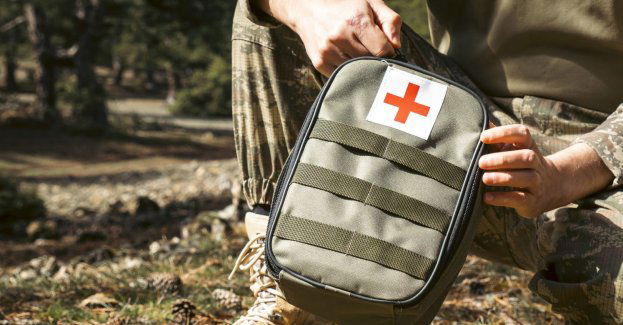 Przyszli lekarze uczą się medycyny pola walki