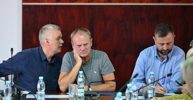 Zdaniem 48,8 proc. badanych opozycja nie powinna krytykować rządu w czasie walki z powodzią