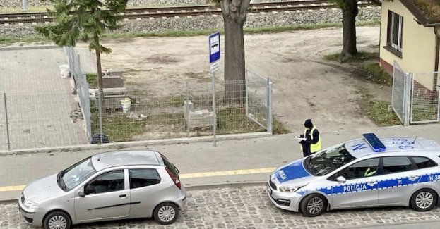 Był poszukiwany, nie zastosował się do znaku przy puckiej komendzie, trafił do policyjnej celi