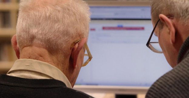 NASK z okazji Dnia Babci i Dziadka organizuje warsztaty internetowe dla seniorów dotyczące cyberbezpieczeństwa