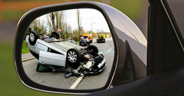 Śmiertelny wypadek na A1 koło Piotrkowa. Droga zablokowana, wyznaczono objazdy