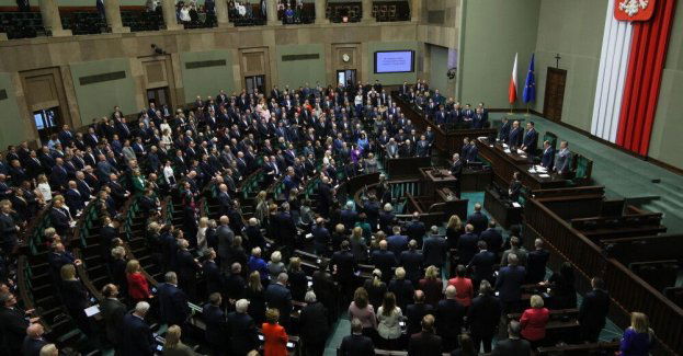 Większość klubów za zakazem sprzedaży podgrzewanych wyrobów tytoniowych z aromatem