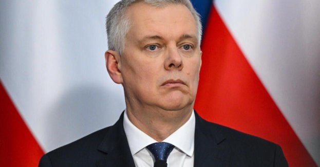 Siemoniak: areszt dla pracownika MON podejrzanego o współpracę z obcymi służbami