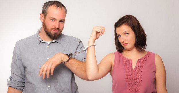 Nie udzielili pomocy kiedy było zagrożone życie ich znajomego. Usłyszeli zarzuty