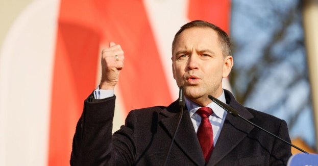 Kraj stanął w egzystencjalnym zagrożeniu systemu praworządności; debata publiczna sięgnęła dna