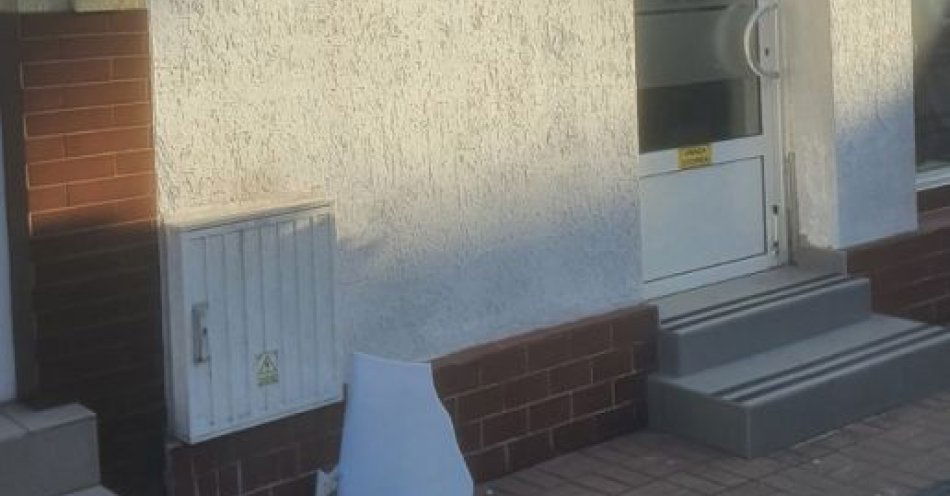 zdjęcie: Policja zatrzymała nastolatków za zniszczenie baneru / fot. KPP Gostyń