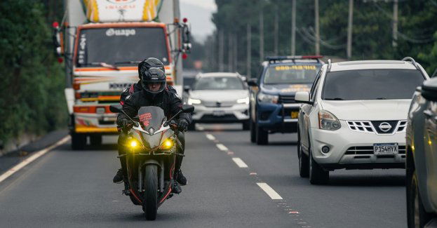 Kierujący motocyklem 15-latek zginął po zderzeniu z samochodem