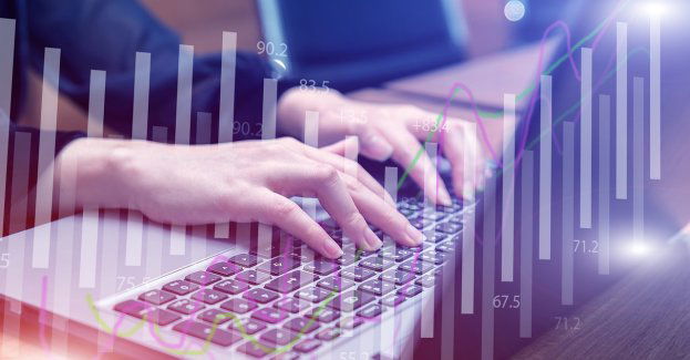 Chciała sprzedać odzież na internetowym portalu sprzedażowym, straciła 9 000 złotych