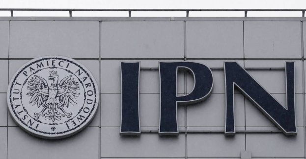 Ponad 60 proc. Polaków za pozostawieniem CBA i IPN