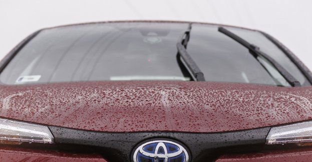 Odnaleziono cztery toyoty skradzione w Hiszpanii, dwie osoby zatrzymane