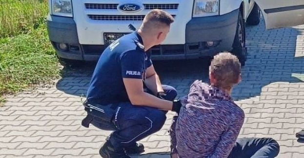 Pijany kierowca bez uprawnień poruszał się kradzionym autem