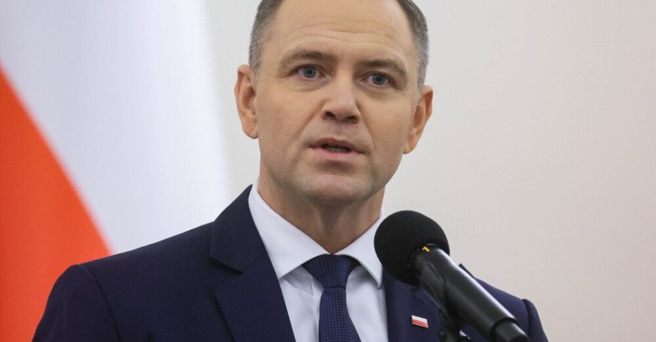 zdjęcie: Prezydent: odmowa nominacji sędziowskich nie wymaga formalnego uzasadnienia / Warszawa, 13.11.2025. Prezydent RP Karol Nawrocki podczas wspólnej konferencji prasowej z prezydent Konfederacji Szwajcarskiej Karin Keller-Sutter, po spotkaniu w Pałacu Prezydenckim w Warszawie, 13 bm. Prezydent Szwajcarii jest z wizytą roboczą w Polsce. (mr) PAP/Leszek Szymański