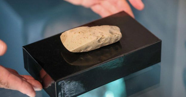 Neolityczna siekierka znaleziona pod Legionowem pochodzi prawdopodobnie z terenu dzisiejszej Białorusi