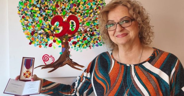 Łodzianka ElżbietA Budny odznaczona Złotym Krzyżem Zasługi