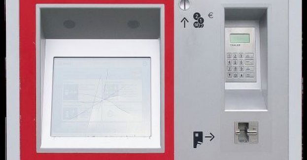 W Poznaniu działa Urzędomat; można z niego odebrać zamówione wcześniej dowody rejestracyjne