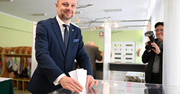Konrad Fijołek uzyskał 56,1 proc. głosów i ponownie został prezydentem miasta