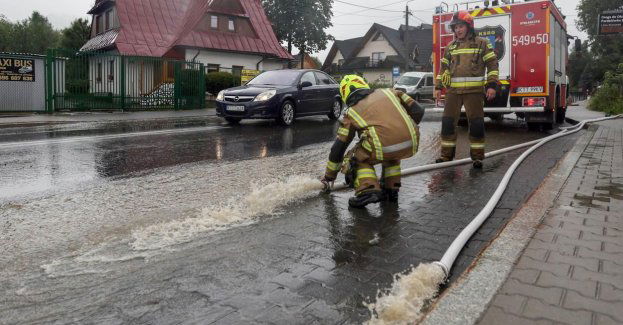 W poniedziałek 1045 zdarzeń związanych z frontem burzowym