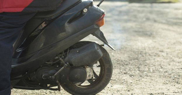 Ojciec z synem zginęli w zderzeniu motocykla i busa
