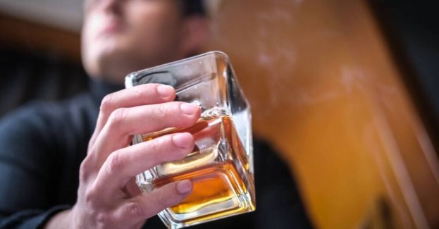 Psychodeliki mogą wspomagać onkologiczną psychoterapię i leczenie alkoholizmu