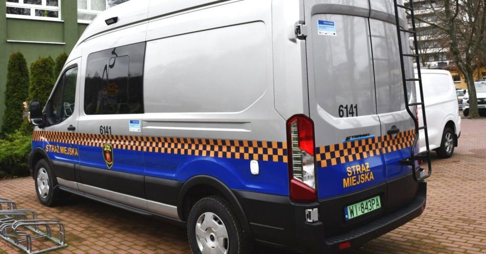 zdjęcie: Straż Miejska z nowym narzędziem do kontroli jakości powietrza / fot. nadesłane