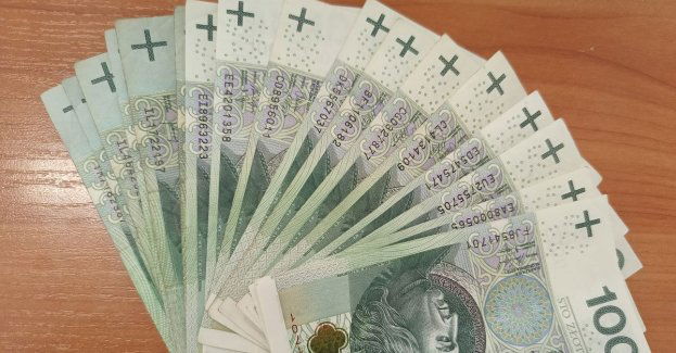 24-latek wykorzystując metodę na pracownika banku oszukał kilkanaście osób na ponad 170 tysięcy złotych