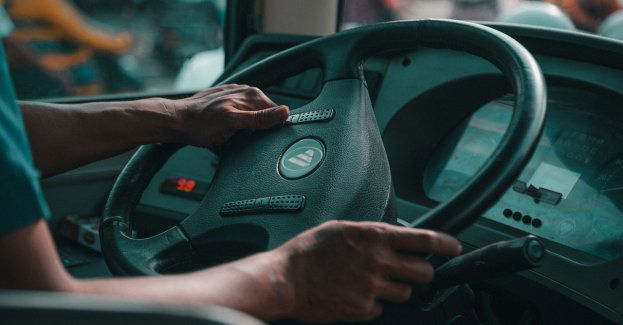 Policja zatrzymała mężczyznę, który groził kierowcy autobusu szkolnego