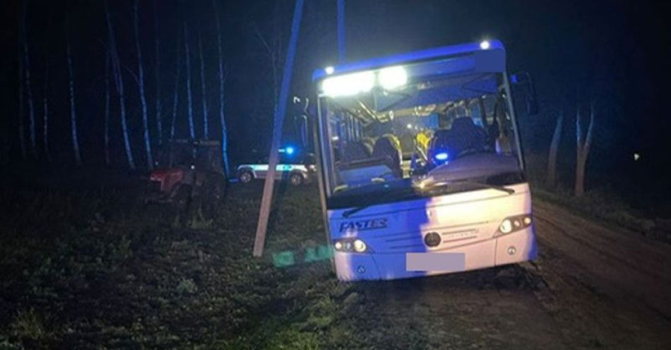 zdjęcie: Policja apeluje o oczyszczanie dróg po pracach polowych / fot. KPP w Kwidzynie