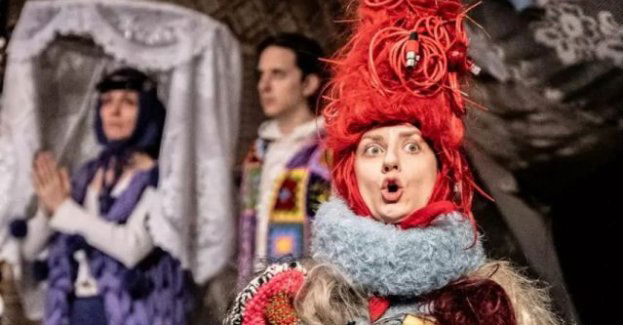 Reż. Weronika Szczawińska