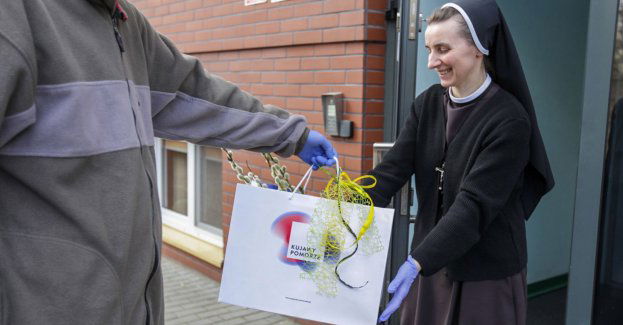 Świąteczne upominki dla najstarszych mieszkańców regionu