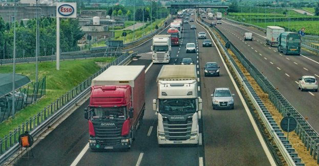 Przed granicą w Świecku bez długiej kolejki przy wyjeździe z Polski do Niemiec